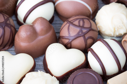  chocolate pralines, white and dark chocolate truffles