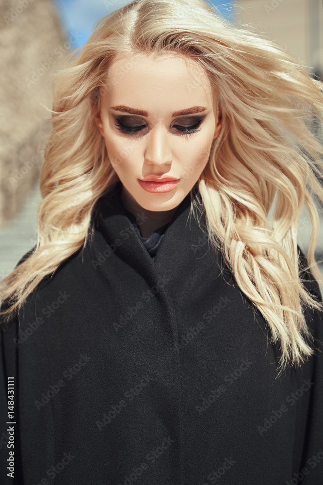 Fototapeta premium Beautiful blonde girl