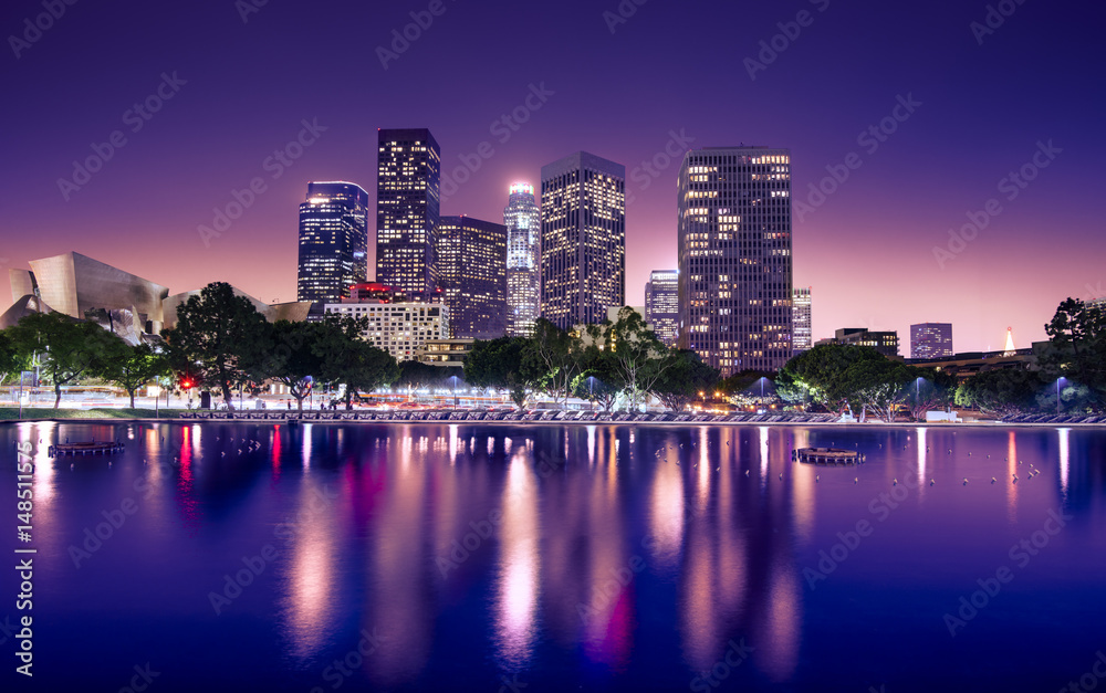 Fototapeta premium Downtown skyscrapers Los Angeles California at night
