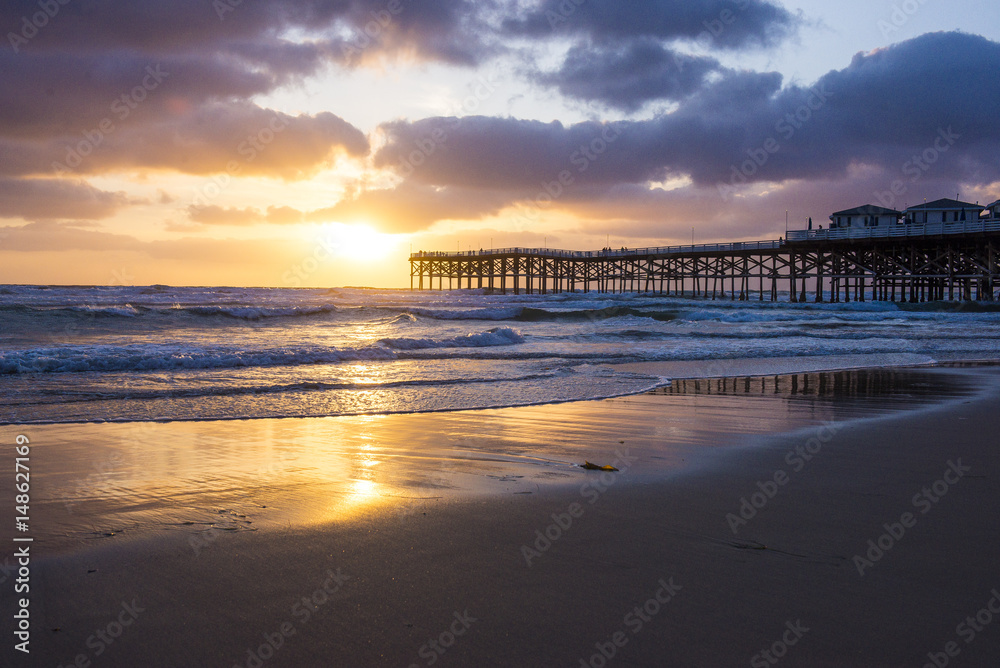 Fototapeta premium Pier at sunset