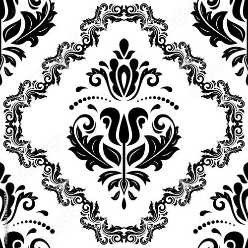 Seamless classic black and white pattern. Traditional orient ornament © Fine Art Studio
