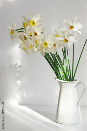 Bouquet of white narcissus