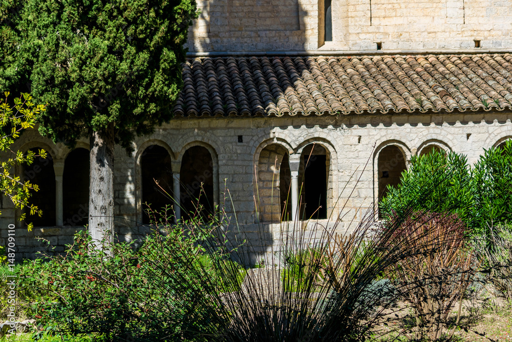 Obraz premium Saint-Guilhem-le-Désert, Hérault, Occitanie, France.