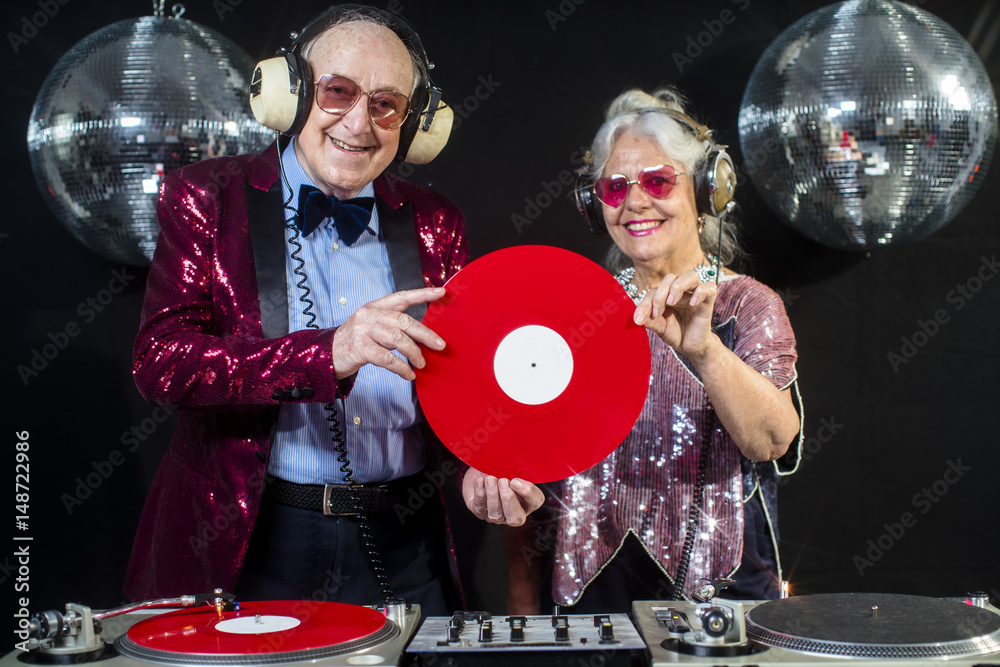 Fototapeta premium dj grandma and grandpa
