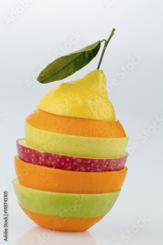 Verschiedne Scheiben von Früchten