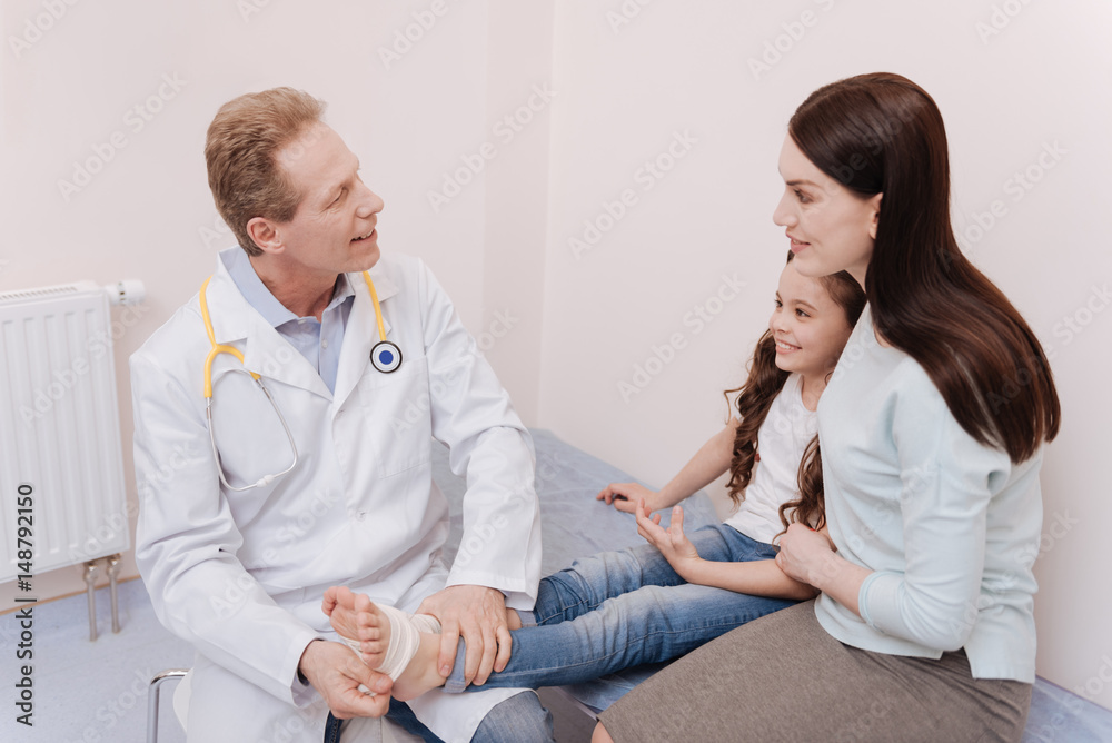 Fototapeta premium Pleasant qualifies specialist giving advice