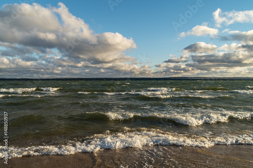 Sea waves