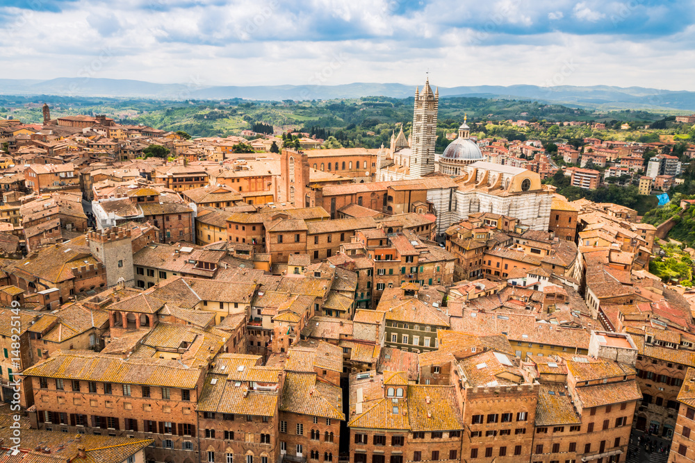 Obraz premium Vue de Sienne en Toscane du haut de la Torre del Mangia