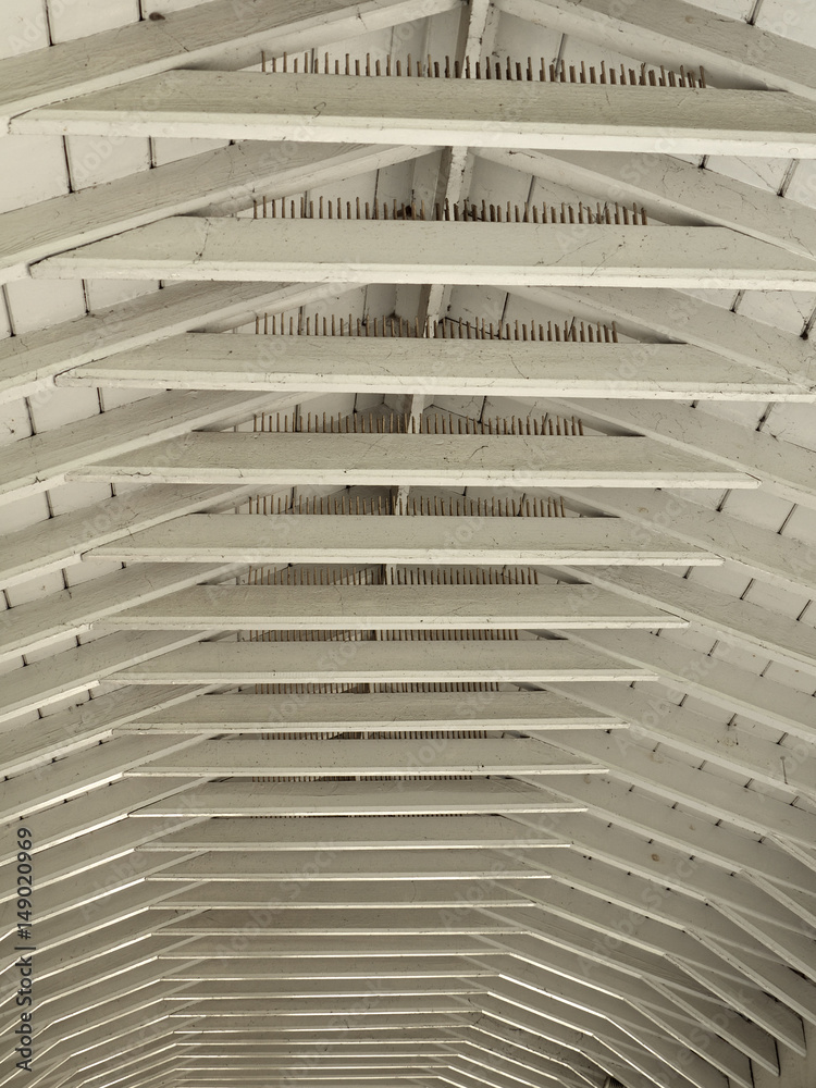 Timber roof support Timber roof support