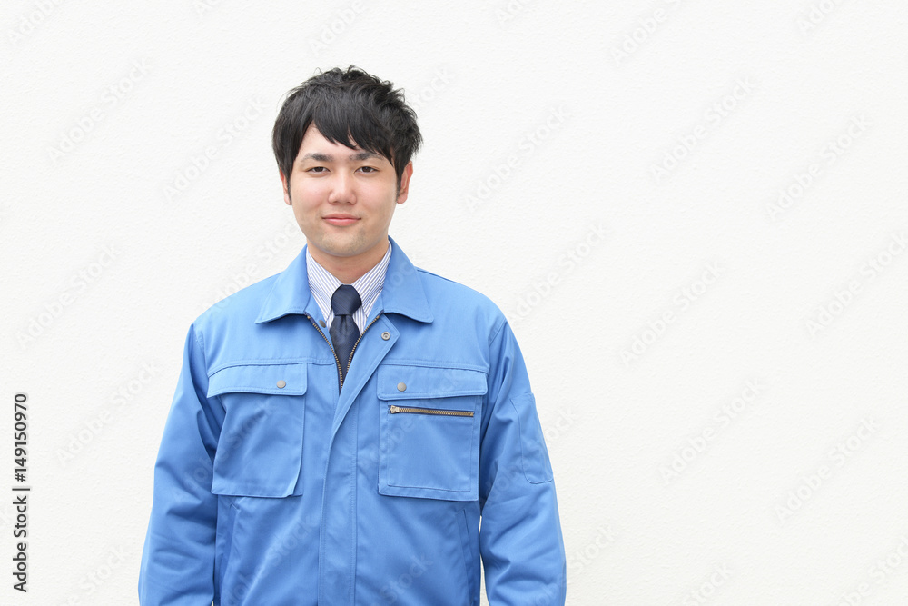 微笑む労働者 微笑む労働者