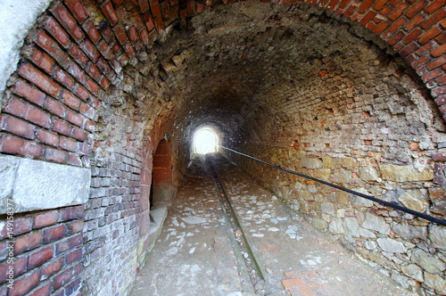Stary ceglany tunel