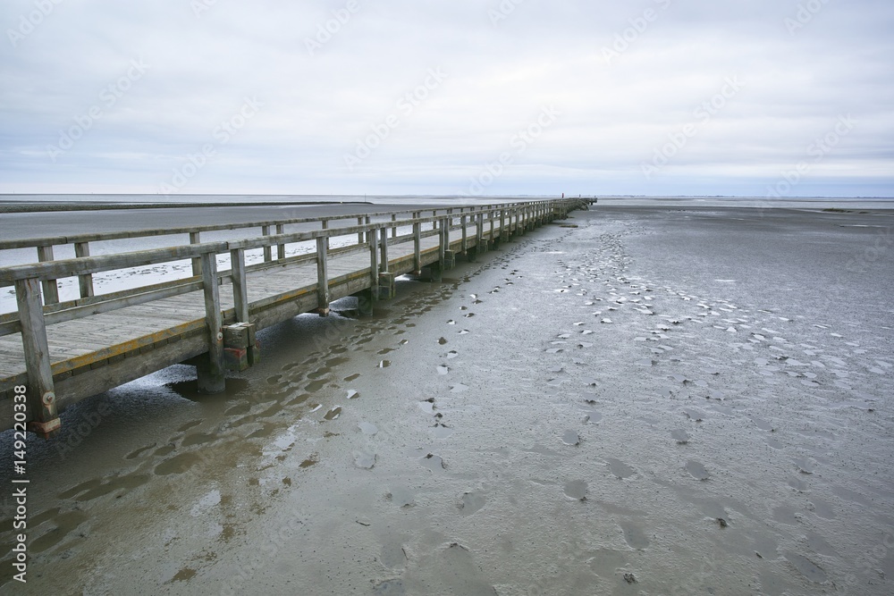 Fototapeta premium Wattenmeer, Holzsteg