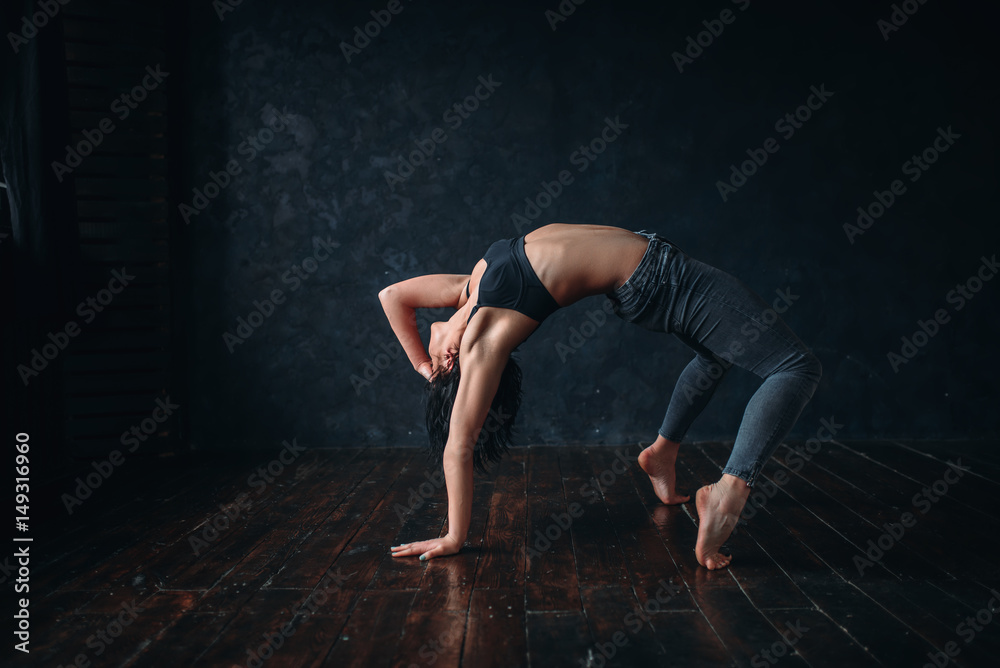 Contemp dancing female performer in dance class Contemp dancing female performer in dance class