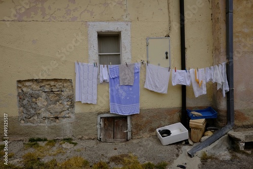 Loose laundry © robypangy