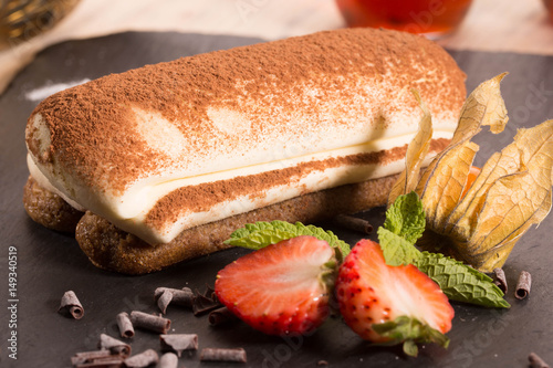 The air dessert with grated chocolate, with mascarpone cheese, is served with chocolate shaving