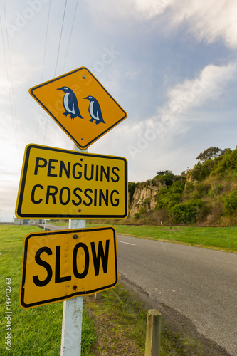 Penguins Crossing Schild Slow in Neuseeland