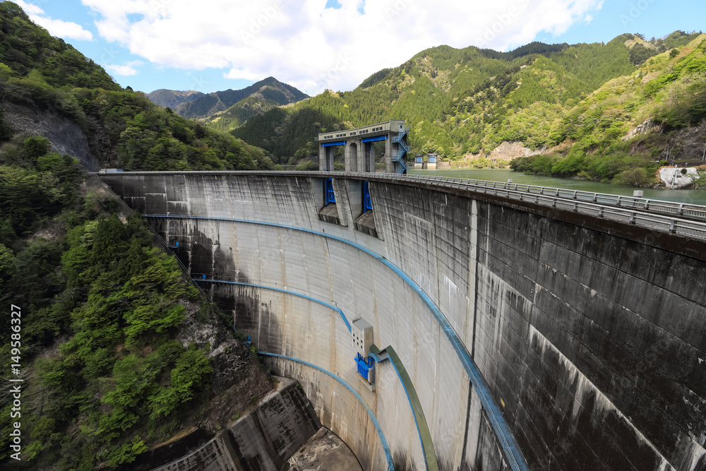 Lake Midori and Shintoyone Dam (みどり湖と新豊根ダム) in Aichi, Japan. Lake Midori and Shintoyone Dam (みどり湖と新豊根ダム) in Aichi, Japan.
