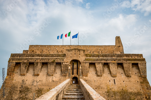Le fortezza Spagnola de Porto Santo Stefano en Toscane photo