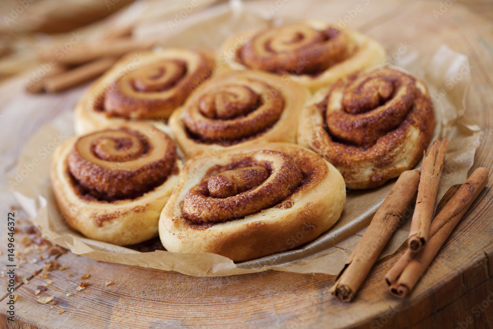 cinnamon rolls cinnamon rolls