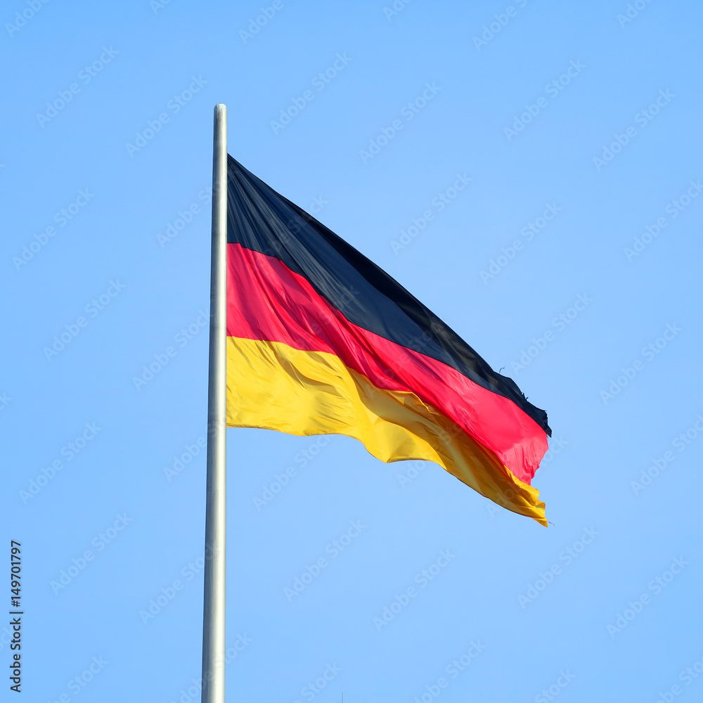 Wehende Deutschlandflagge