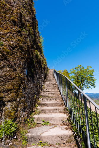 Treppenaufgang zum alten Schlossturm der historischen Burganlage in Hornberg im Schwarzwald