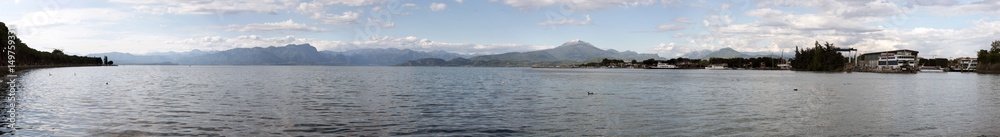 Fototapeta premium Panoramica lago di Garda