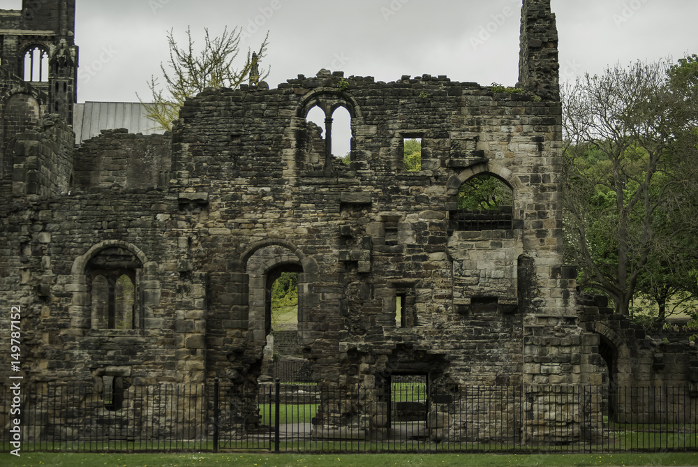 Ruiny siedziby Cystersów Kirkstall Abbey w Leeds, Wielka Brytania