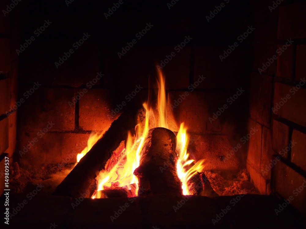 Fire in fireplace at night - obrazy, fototapety, plakaty 