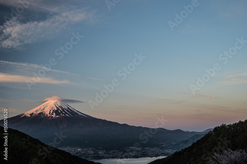 御坂峠天下茶屋からの富士山