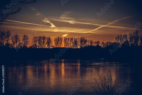 Traumhafter Sonnenuntergang in im Naturschutzgebiet Bislicher Insel in Xanten photo