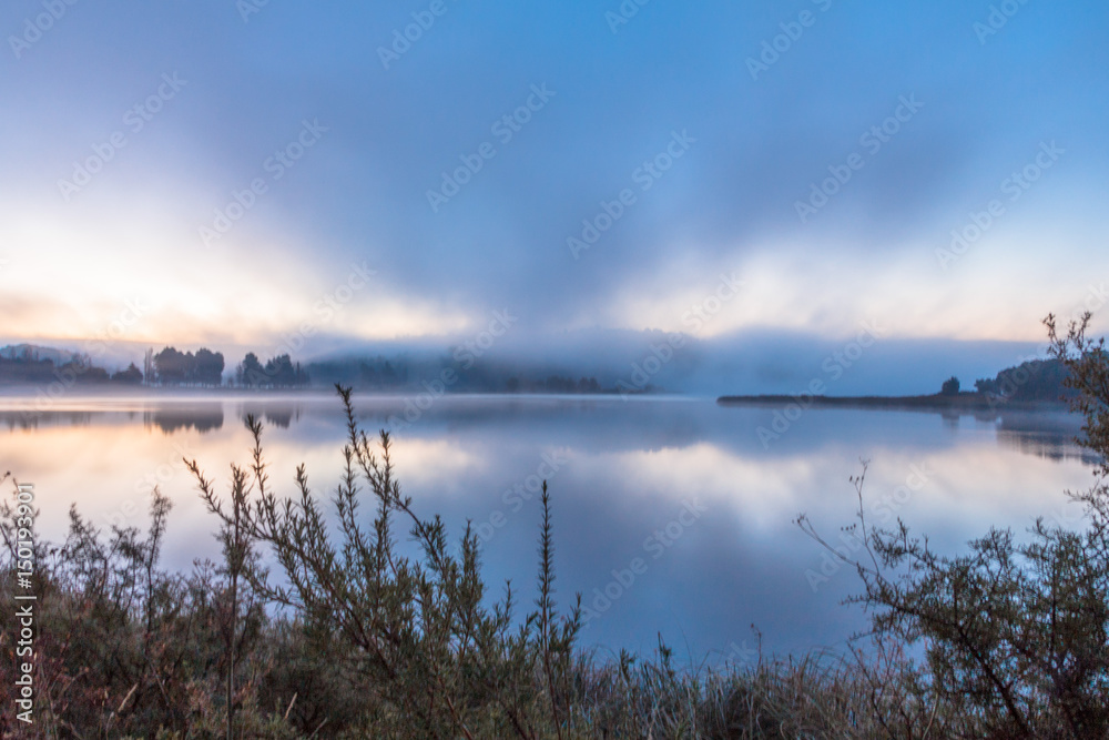 Reflejos en la laguna