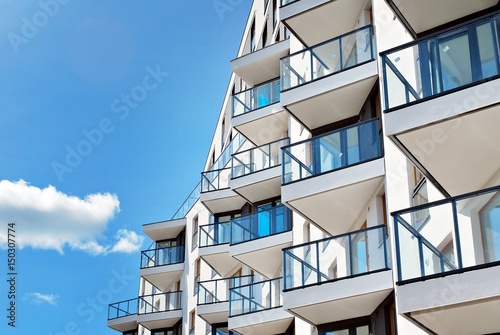 Fotografia Modern, Luxury Apartment Building