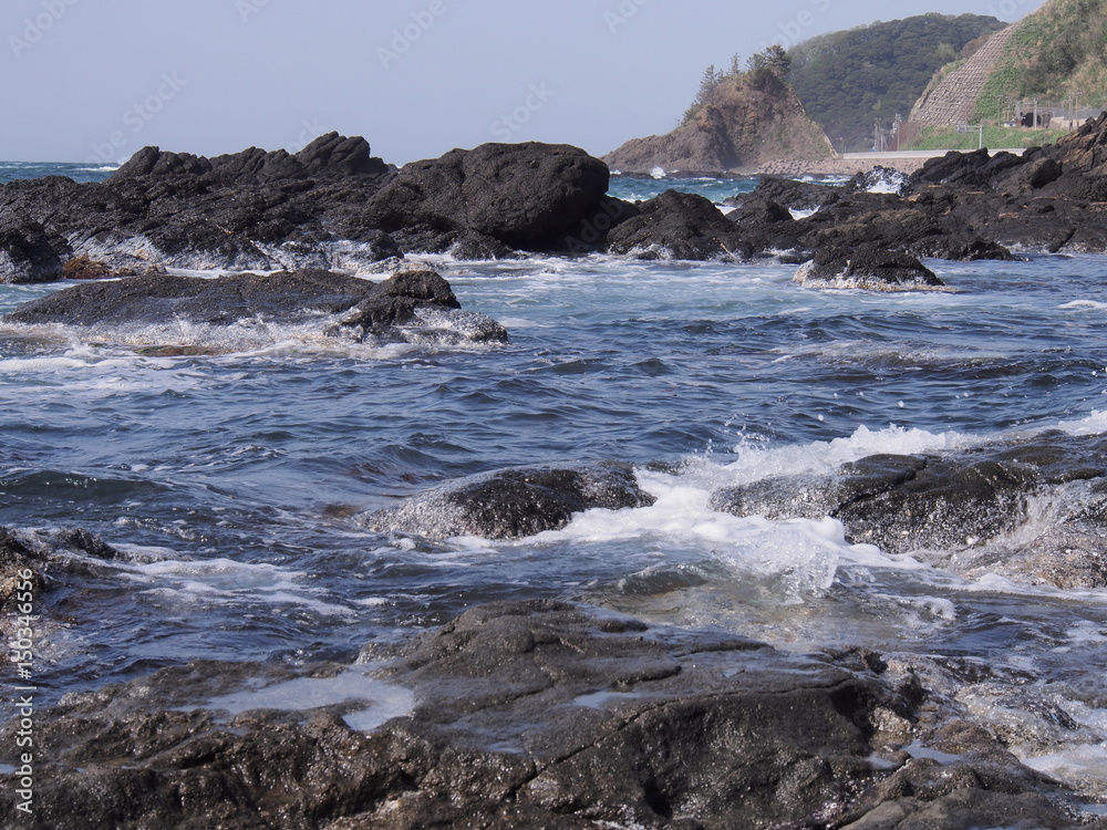 日本海　海岸　荒波