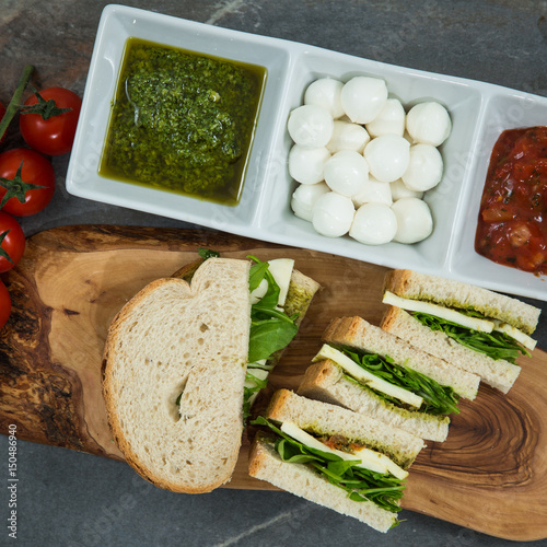 Mozzarella and pesto sandwich 