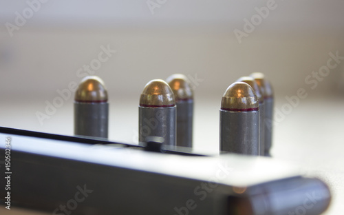 cartridges for a Makarov pistol of 9 mm calibre and 1 clip