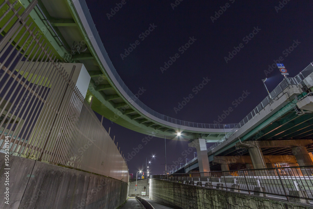 Obraz premium カーブする守口ジャンクションの高架