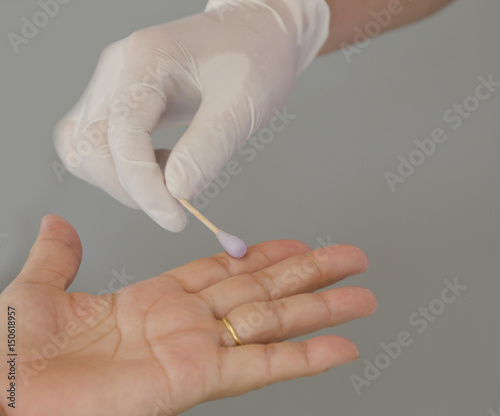 swabs hand photo