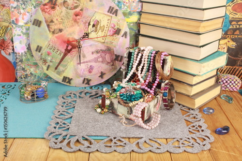 Ретро украшения