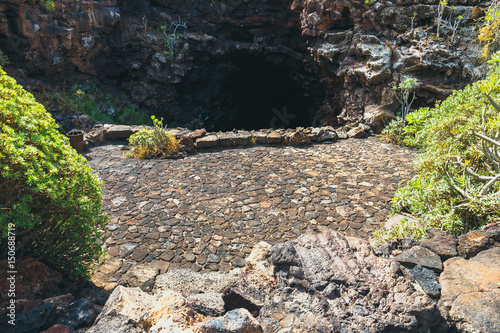 Entrance to Cueva de los Verdes, picturesque volcanic cave