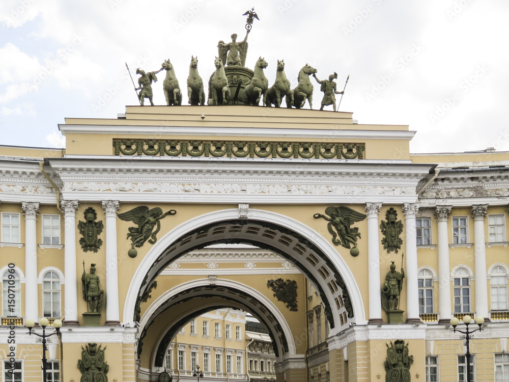 SAINT PETERSBURG, RUSSIA - August 13, 2016:  The Arch of the General Staff in the Palace Square, symbol of Saint Petersburg.