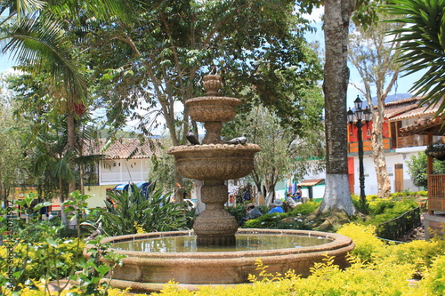 Fuente del parque principal. Carolina del Príncipe, Antioquia, Colombia.