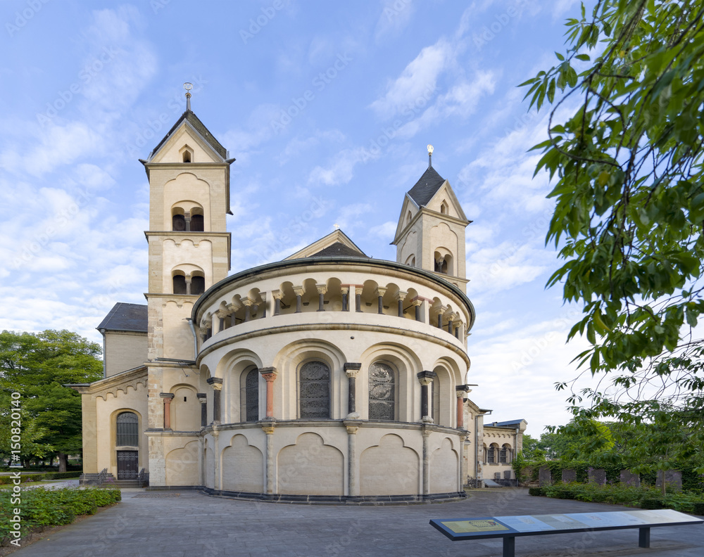 Sankt Kastor Kirche
