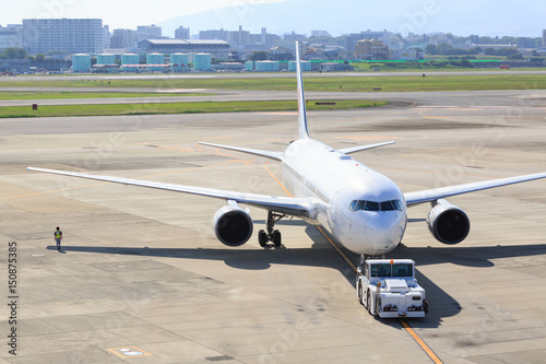 飛行機の出発 -大阪国際空港-