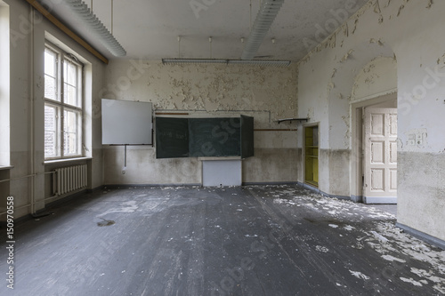 Alte verlassene Schule