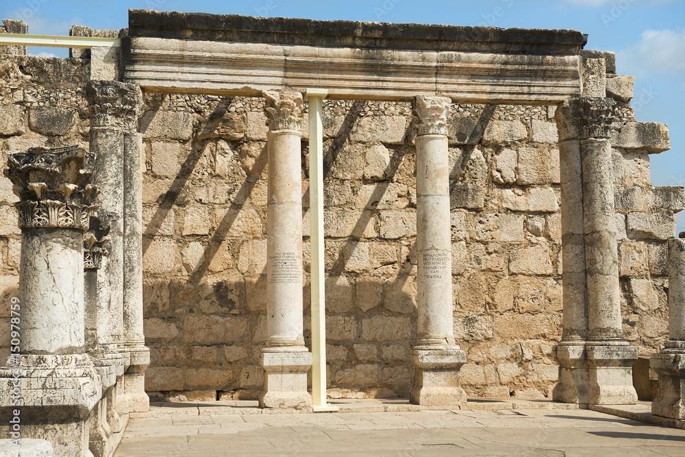 remains of Capernaum synagogue on the Sea of Galilee, Capernaum, Israel ...