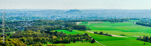 Saarland Panorama mit der Halde Duhamel und dem Saarpolygon fotografiert von der Teufelsburg bei Felsberg