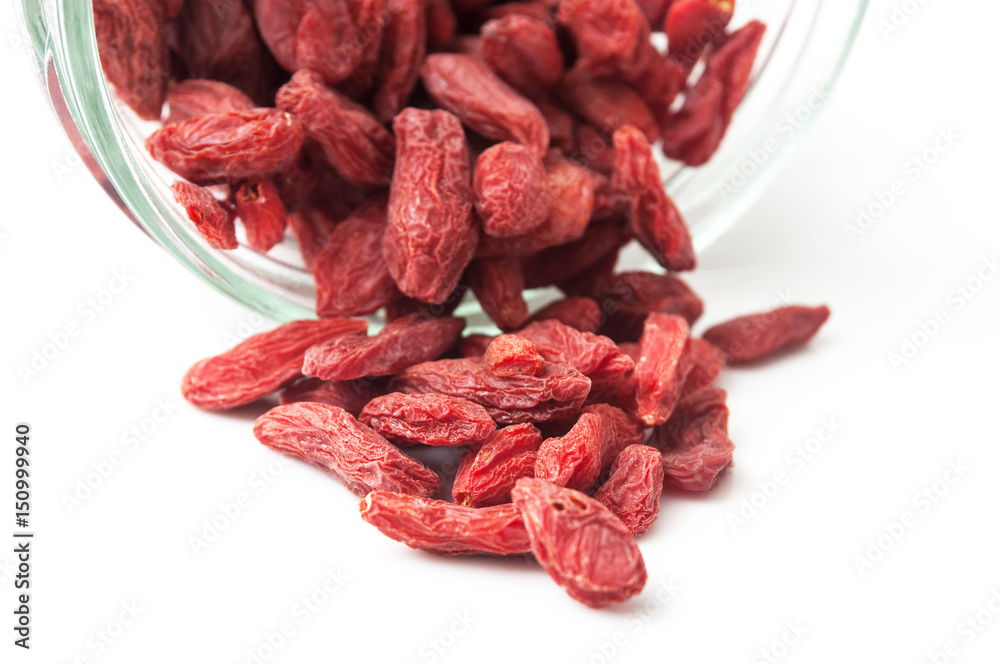 Baies de Goji sur fond blanc Baies de Goji sur fond blanc