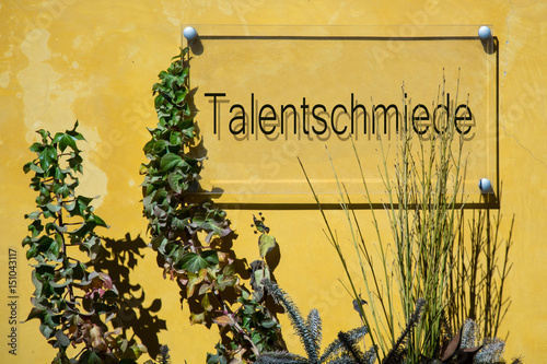 Schild 233 - Talentschmiede photo