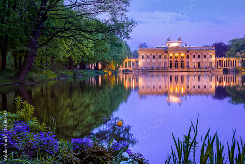 Pałac na Wodzie, Łazienki Królewskie - a Neoclassist palace in Warsaw as seen by night