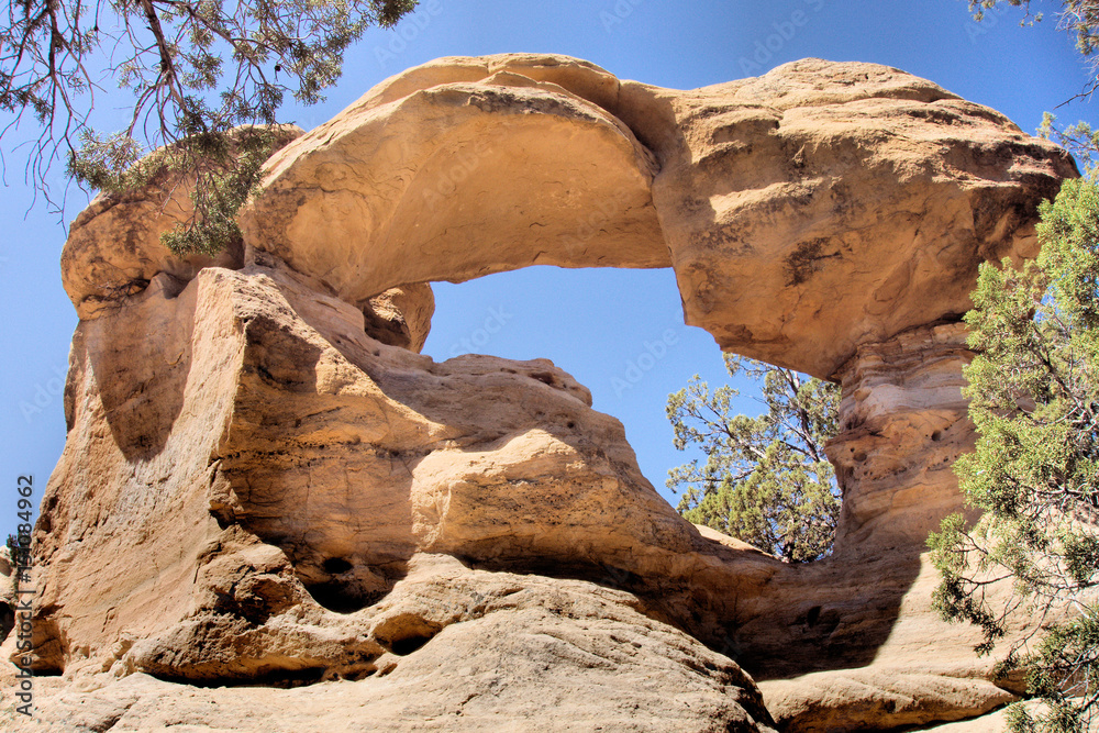 Aztec Sandstone Arch / One of hundreds of unnamed sandstone arch near Aztec, New Mexico